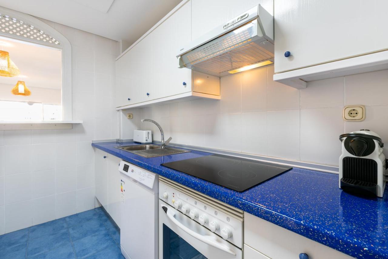Wintowinrentals Apartamento De Lujo En Medio De Puerto Marina. بينالماذينا المظهر الخارجي الصورة