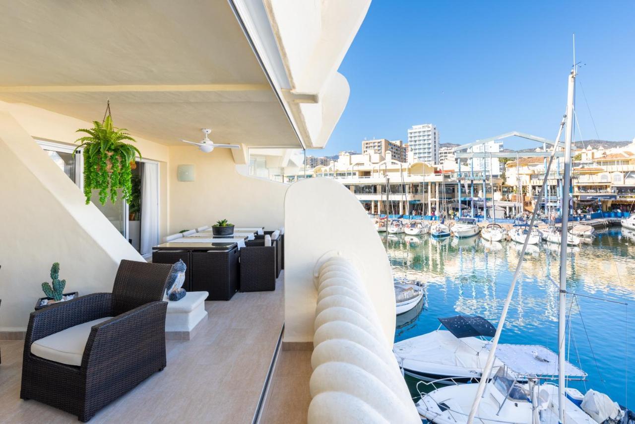 Wintowinrentals Apartamento De Lujo En Medio De Puerto Marina. بينالماذينا المظهر الخارجي الصورة
