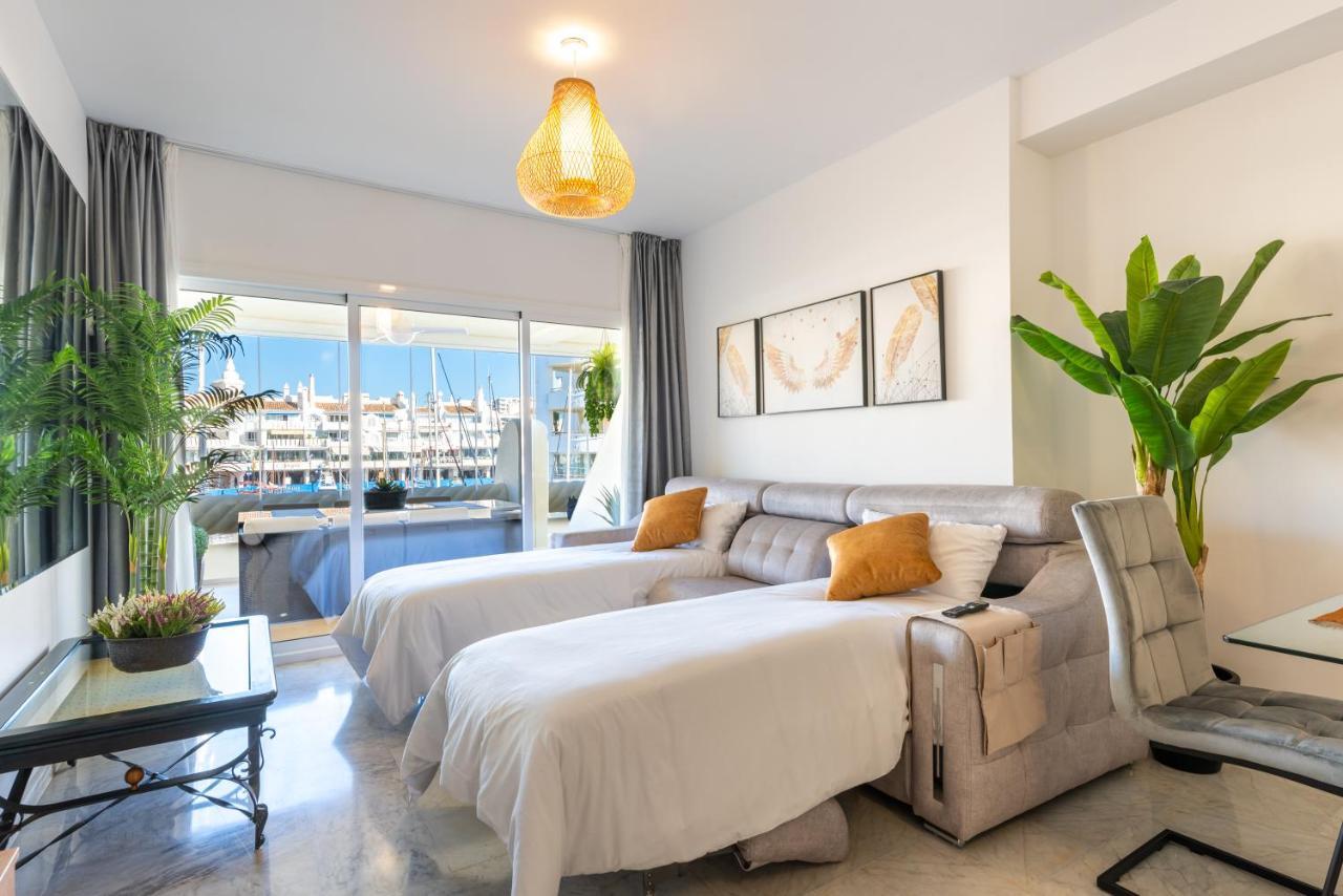 Wintowinrentals Apartamento De Lujo En Medio De Puerto Marina. بينالماذينا المظهر الخارجي الصورة