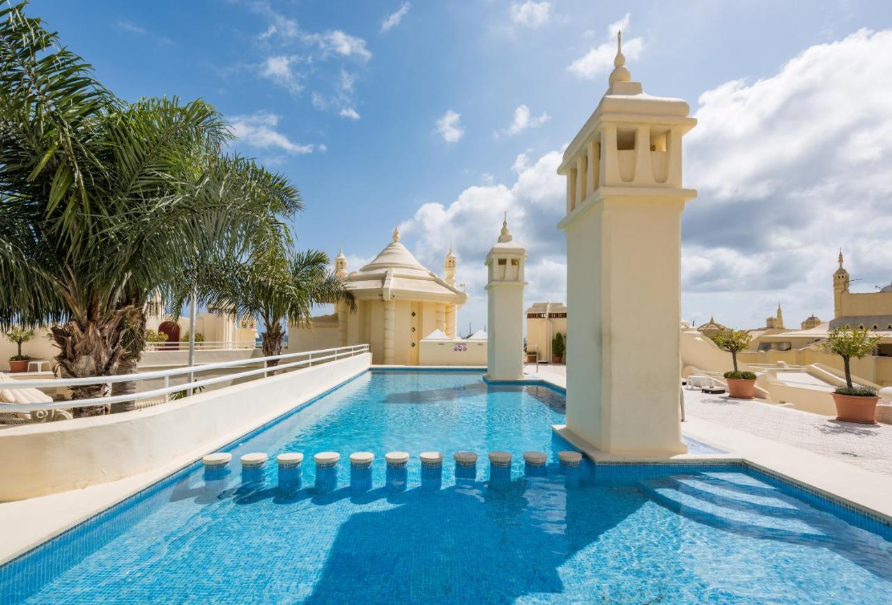 Wintowinrentals Apartamento De Lujo En Medio De Puerto Marina. بينالماذينا المظهر الخارجي الصورة
